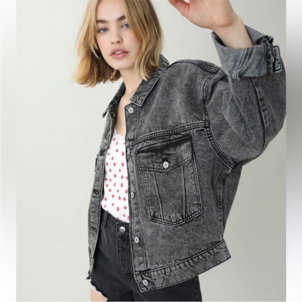 Wild Fable Levi’s Black Wash Denim / Jean Trucker Utility Jacket